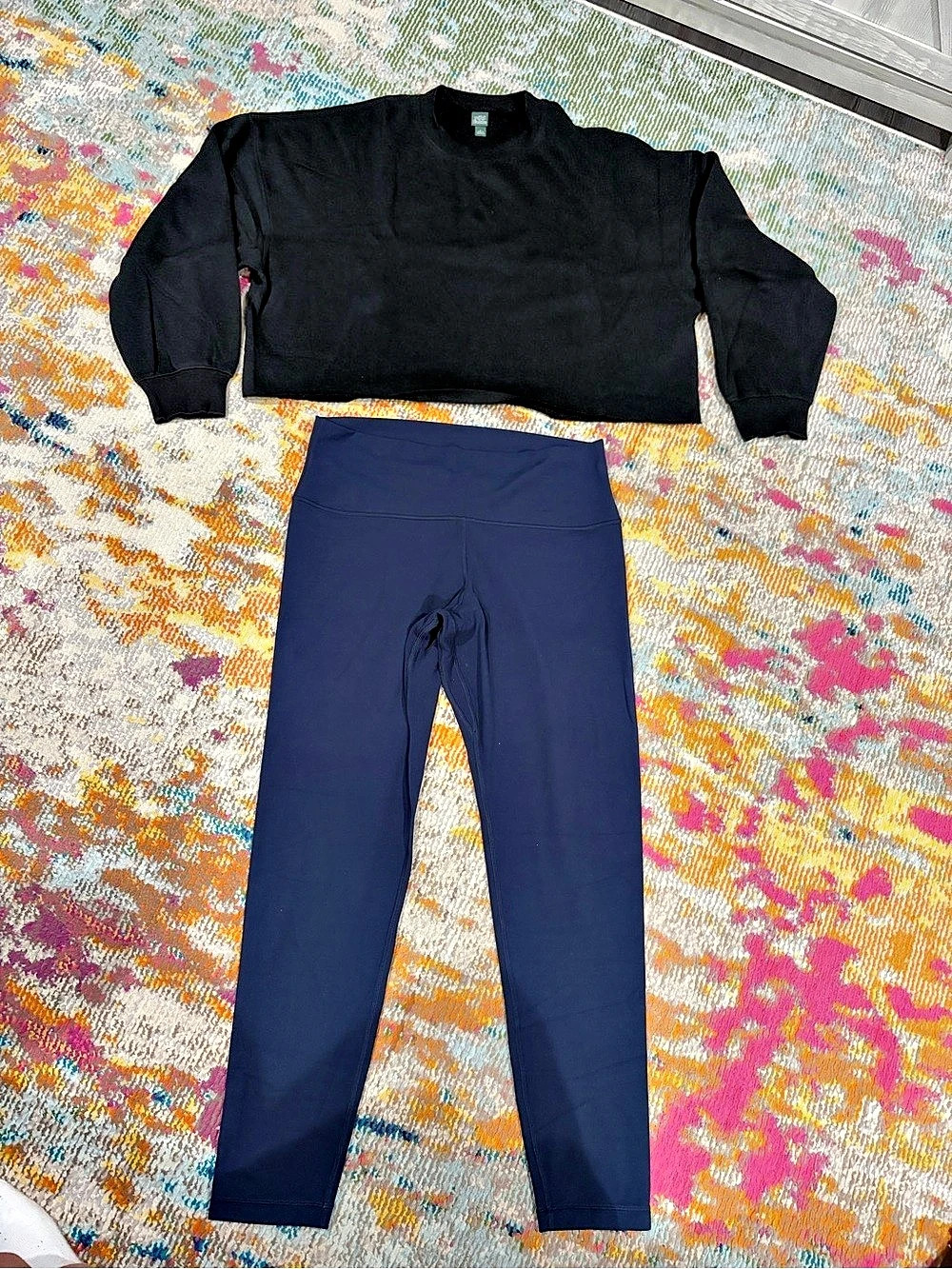 Golden Aritzia Blue Leggings Size 16 and wild fabel (target brand) black crop sw